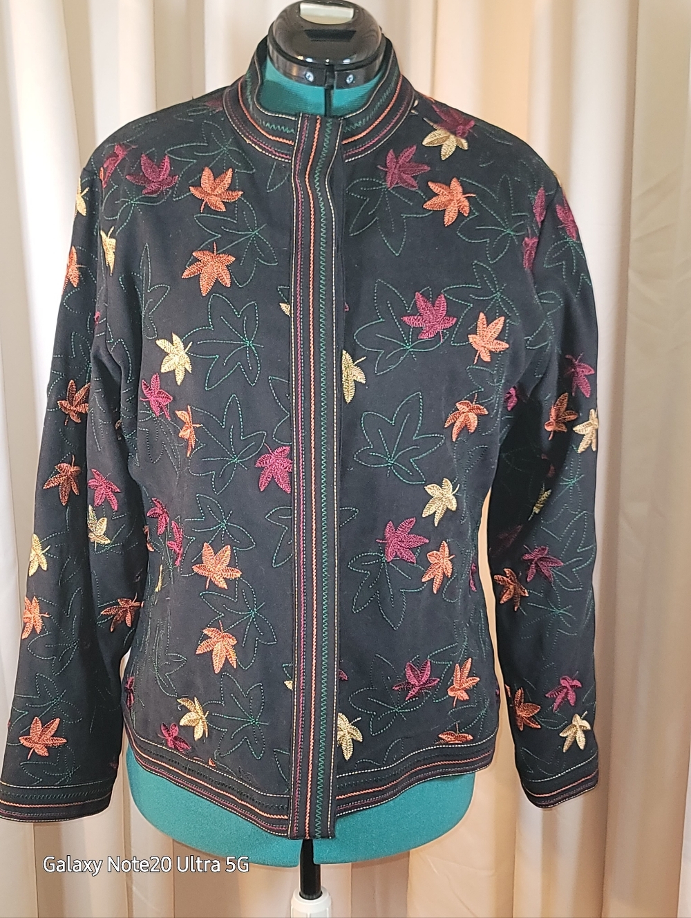 0955. Ann Trinity ~ Bright ~ Fully Lined ~ Hidden Button Plaquet ~ XL ~ Jacket